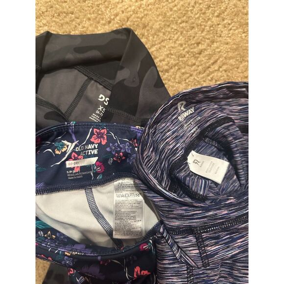 Bundle of Girl Athletic Leggings in Different Brands & Colors Size 6/7 (XS-S) - Picture 9 of 10